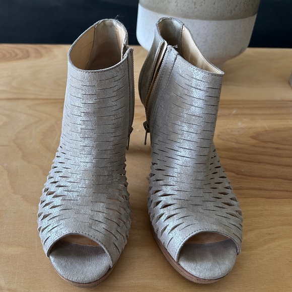 Paul Green Peep Toe Bootie - Picture 5 of 7